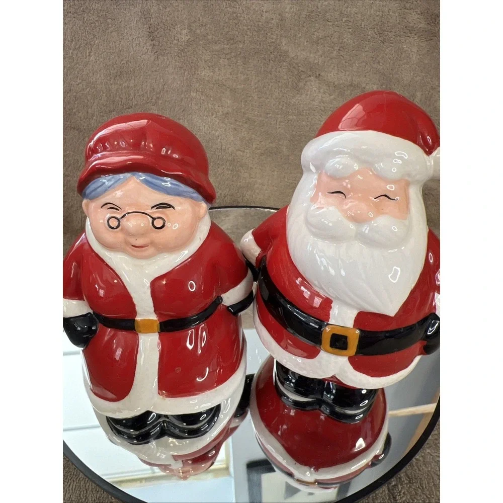 Salt‎ and Pepper Shakers 2015 Publix Supermarkets Christmas Santa & Mrs. Claus